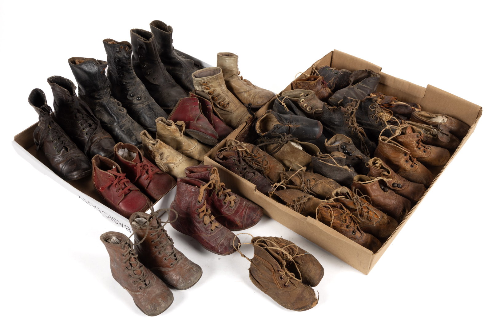 ANTIQUE AND VINTAGE CHILDREN'S SHOES, UNCOUNTED LOT (1 of 1)