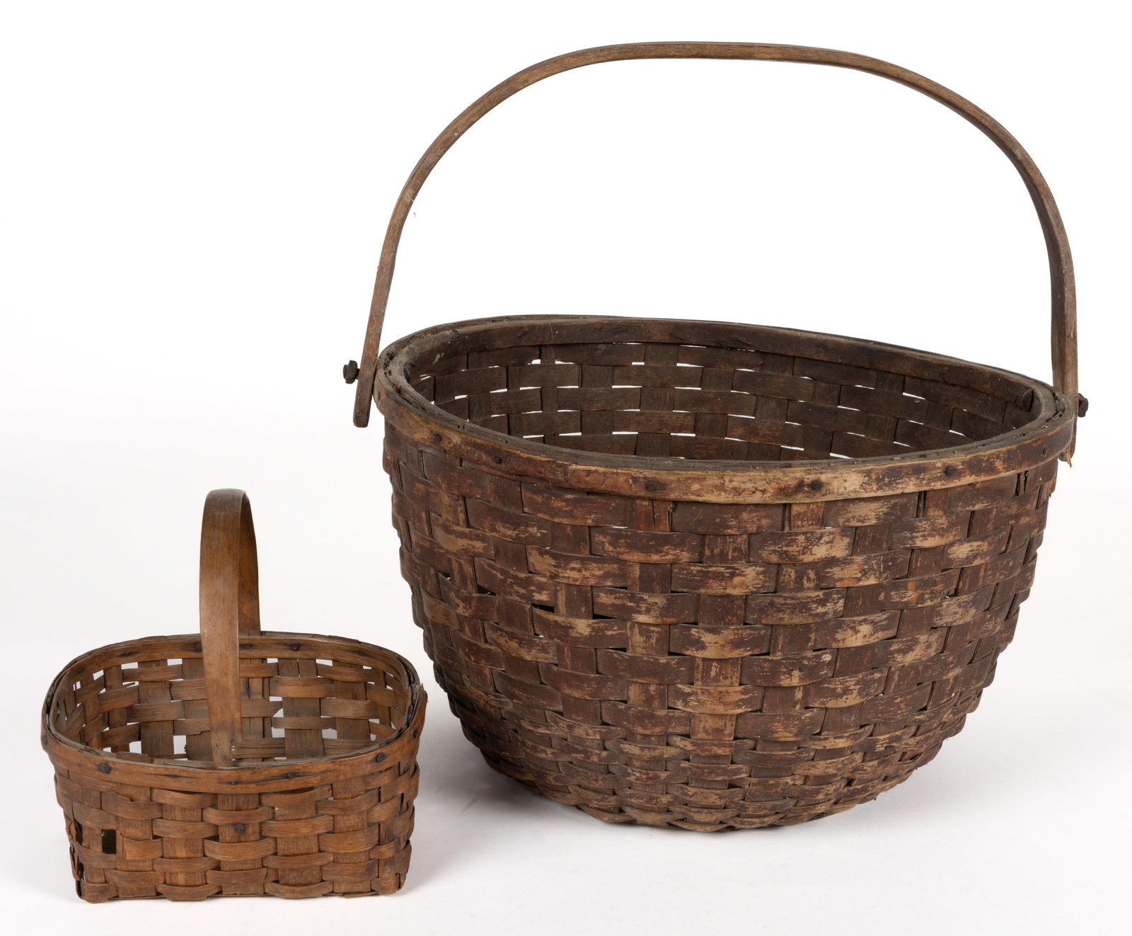 NEW ENGLAND PAINTED AND NATURAL STAVE-TYPE WOVEN-SPLINT BASKETS, LOT OF TWO (1 of 5)