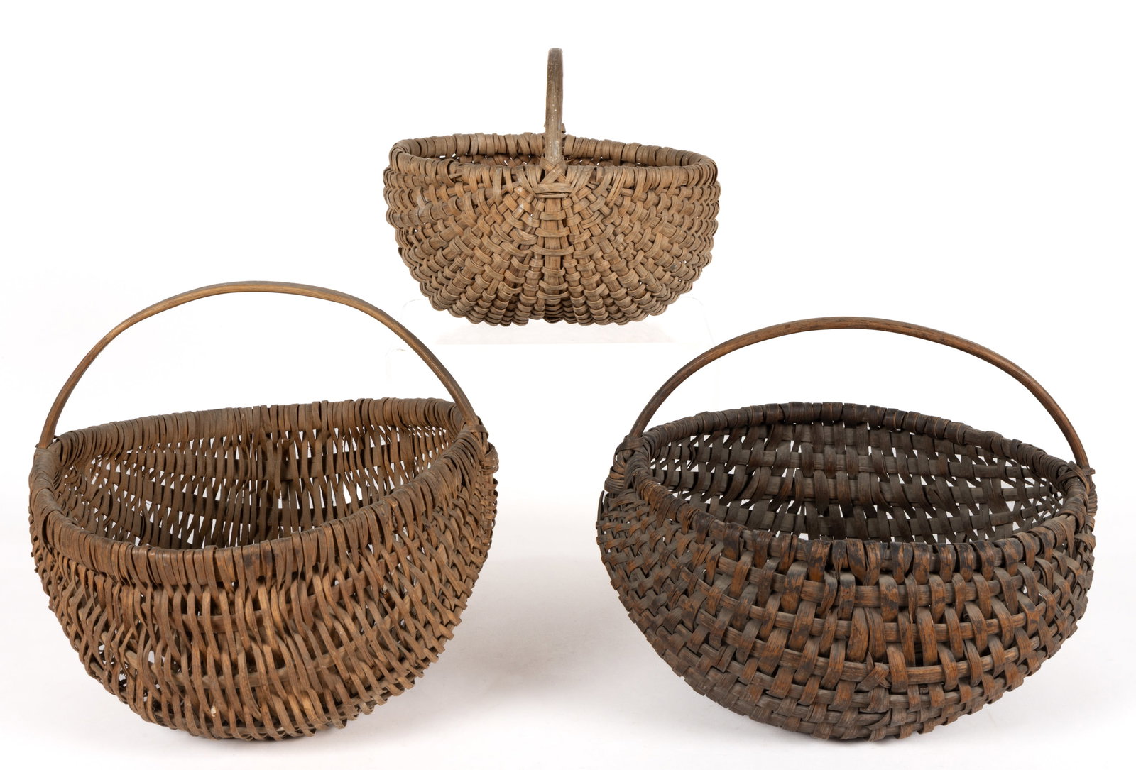 AMERICAN RIB-TYPE WOVEN-SPLINT BASKETS, LOT OF THREE (1 of 4)