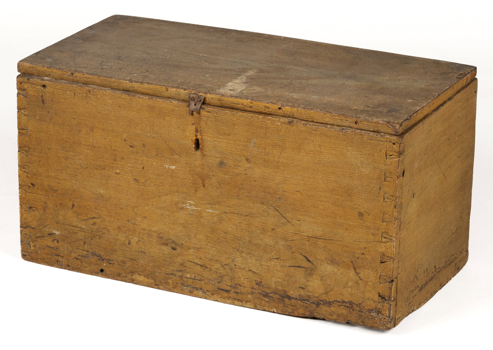 MID-ATLANTIC PAINT-DECORATED WALNUT CHEST / BOX: MID-ATLANTIC PAINT-DECORATED WALNUT CHEST / BOX, dovetailed and nailed construction, of simple rectangular form with a hinged lid over an open interior, the surface with an early combed paint-decorati