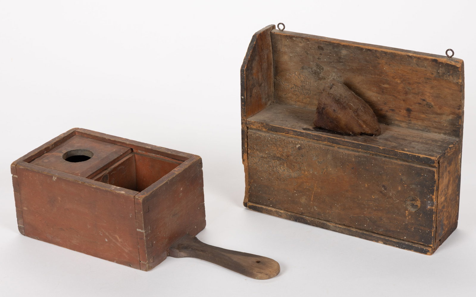 AMERICAN PAINTED AND NATURAL BALLOT AND SCRUB BOXES, LOT OF TWO: AMERICAN PAINTED AND NATURAL BALLOT AND SCRUB BOXES, LOT OF TWO, comprising a hanging pine scrub box with a sliding covered section retaining a dry natural surface and a piece of early soap; and a bal