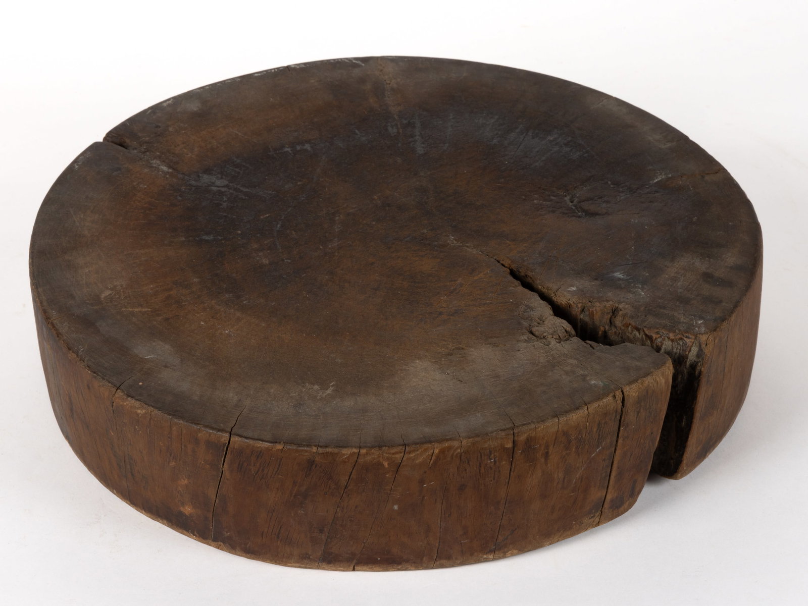 AMERICAN VERNACULAR TABLE-TOP CHOPPING BLOCK (1 of 2)