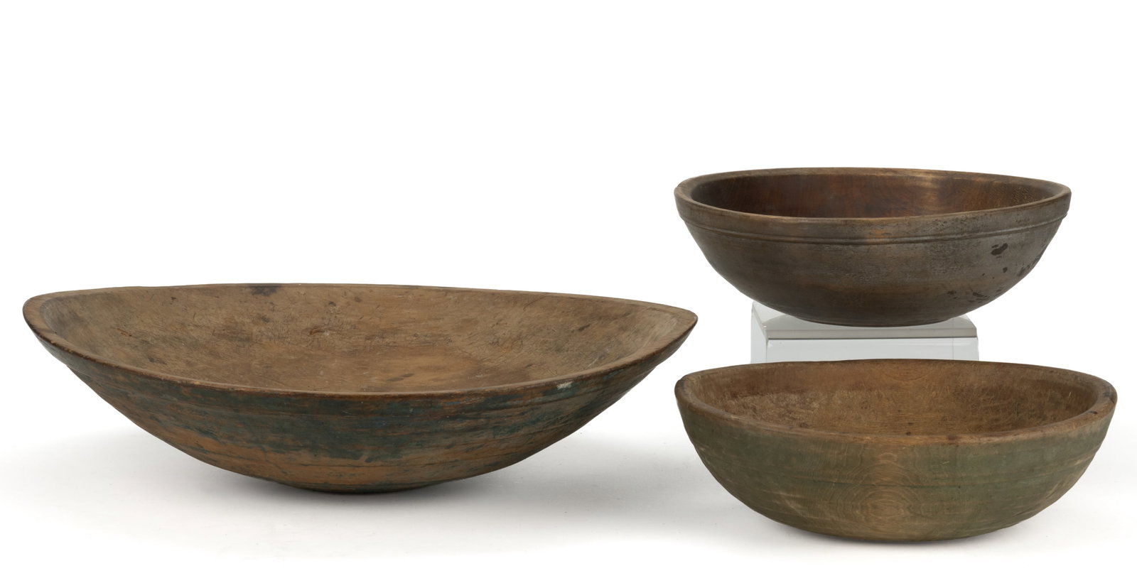 ASSORTED AMERICAN PAINTED TURNED TREEN BOWLS, LOT OF THREE (1 of 4)