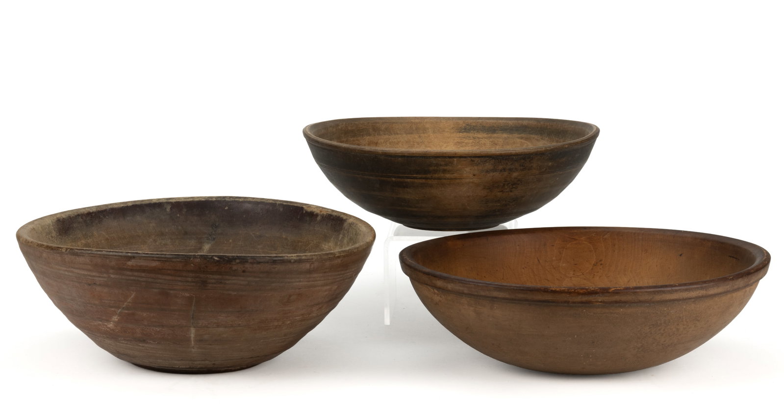 ASSORTED AMERICAN PAINTED TURNED TREEN BOWLS, LOT OF THREE (1 of 4)