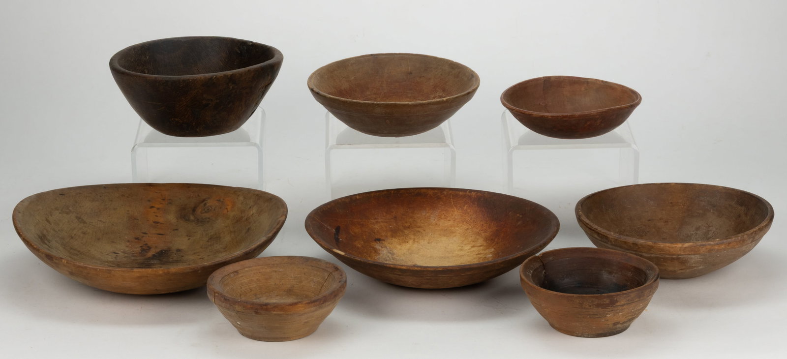ASSORTED COUNTRY TURNED TREEN BOWLS, LOT OF EIGHT (1 of 2)