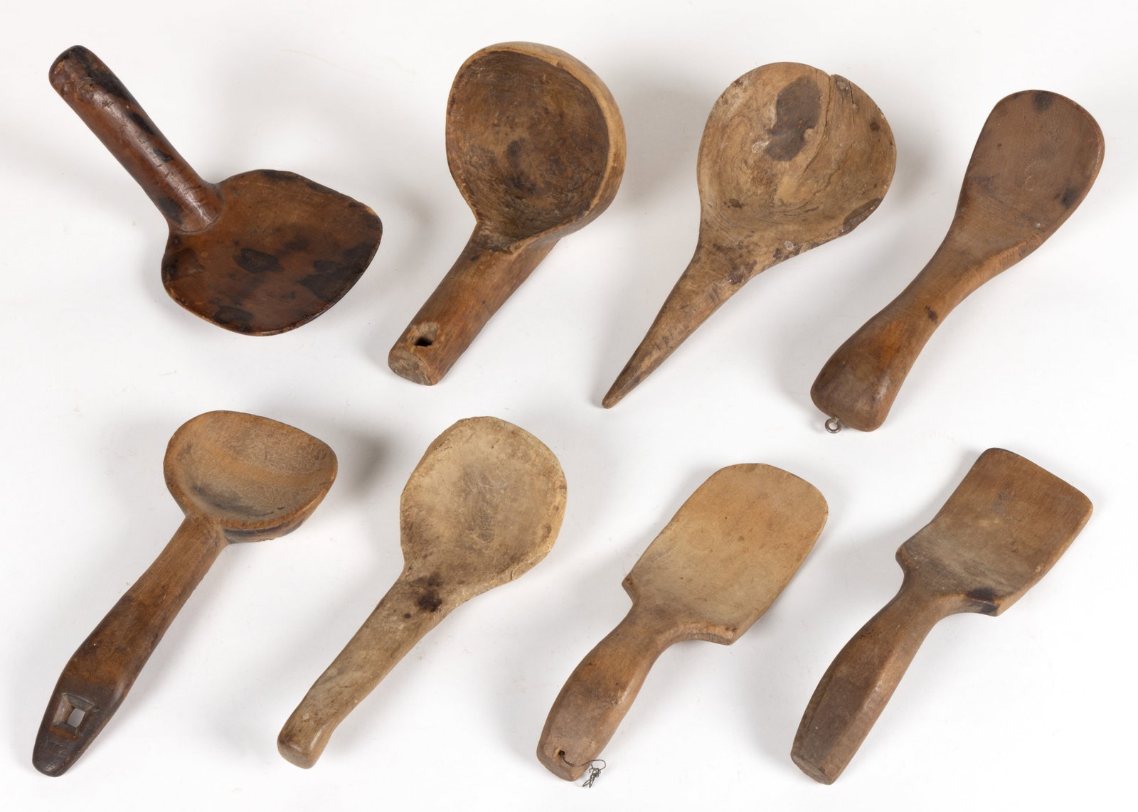 ASSORTED CARVED TREENWARE BUTTER PADDLES / SCOOPS, LOT OF EIGHT (1 of 1)