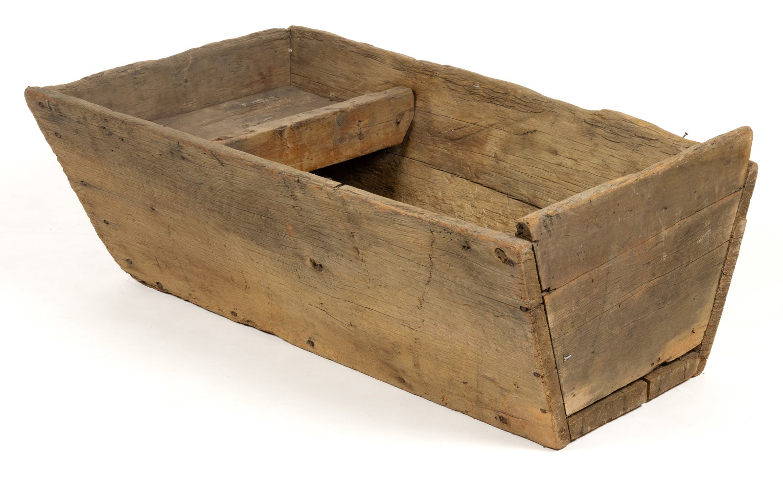 AMERICAN COUNTRY OAK TROUGH: AMERICAN COUNTRY OAK TROUGH, nailed construction, rough-hewn thick oak boards, one end with a raised till-like area. Retains the original dry surface. 19th century. 15 1/2" HOA, 41" x 23