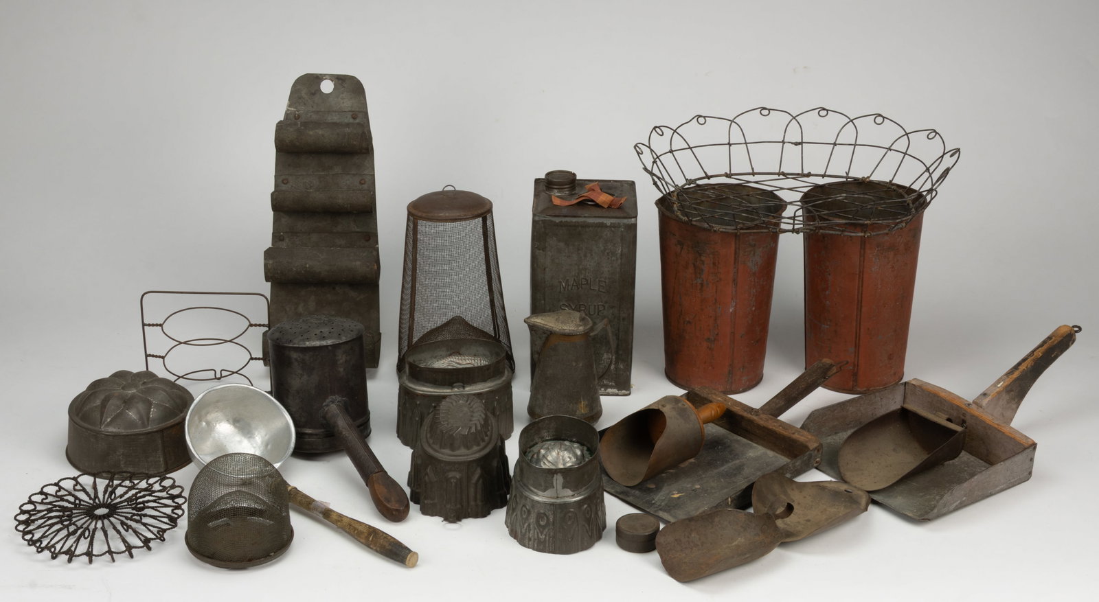 ASSORTED SHEET-IRON / TIN AND OTHER KITCHEN DOMESTIC/ UTILITARIAN ARTICLES, LOT OF 23: ASSORTED SHEET-IRON / TIN AND OTHER KITCHEN DOMESTIC/ UTILITARIAN ARTICLES, LOT OF 23, comprising of four scoops including one with a one-piece constructed turned wooden end and handle;
