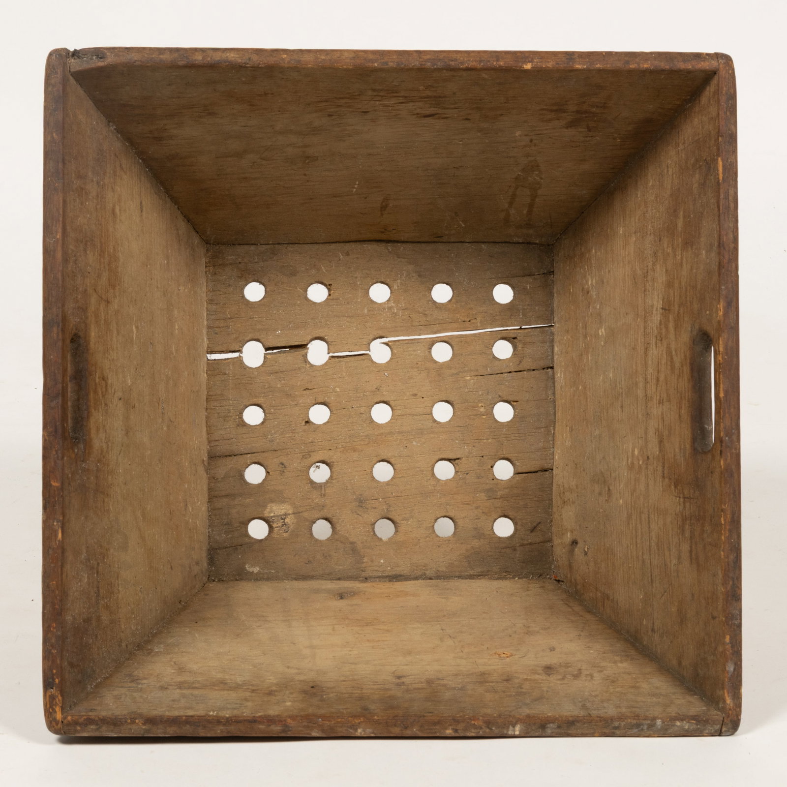 NEW ENGLAND PINE CANTED-SIDE BOX - 3