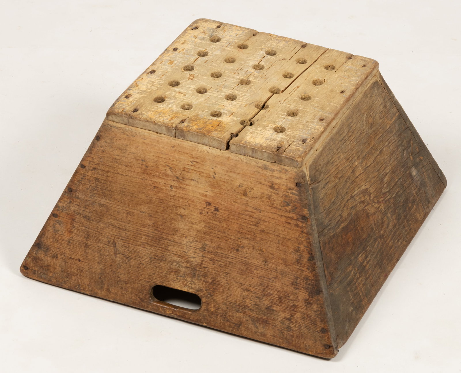 NEW ENGLAND PINE CANTED-SIDE BOX - 4