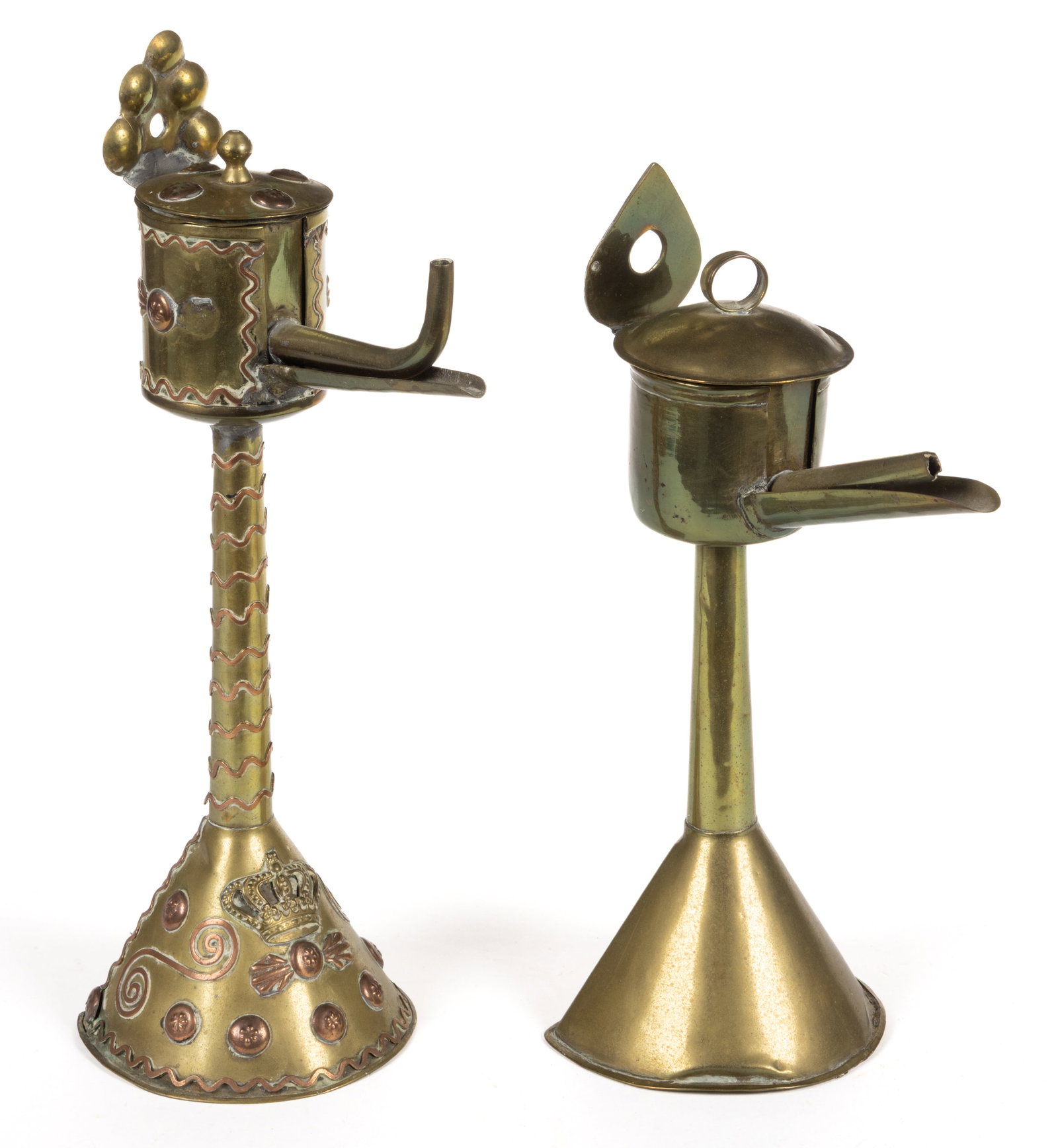 ASSORTED EUROPEAN BRASS SPOUT LAMPS, LOT OF TWO: ASSORTED EUROPEAN BRASS SPOUT LAMPS, LOT OF TWO, each having a hanging hook, weighted base with flat side for wall fitting and a drop in font with spout; comprising an example with overall applie