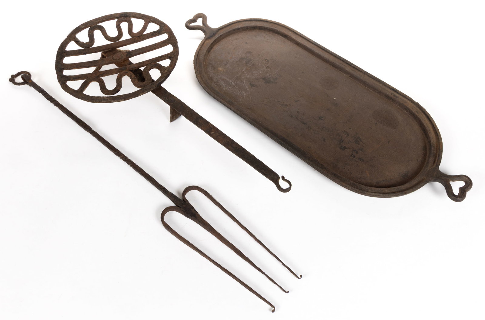 ASSORTED CAST-IRON AND WROUGHT-IRON HEARTH / FIREPLACE COOKING ARTICLES, LOT OF THREE (1 of 1)