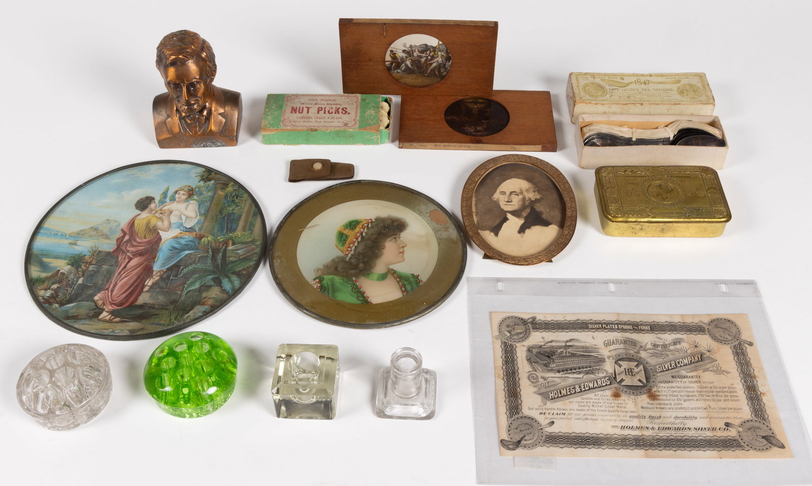 ASSORTED DECORATIVE AND DOMESTIC ARTICLES, UNCOUNTED LOT (1 of 1)
