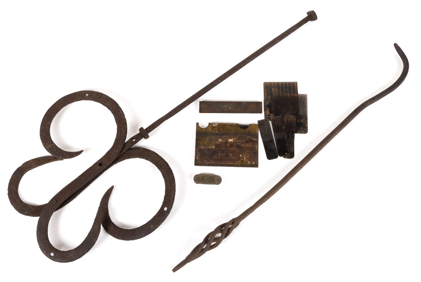 ASSORTED METAL DECORATIVE AND DOMESTIC ACCESSORIES, LOT OF FOUR (1 of 2)