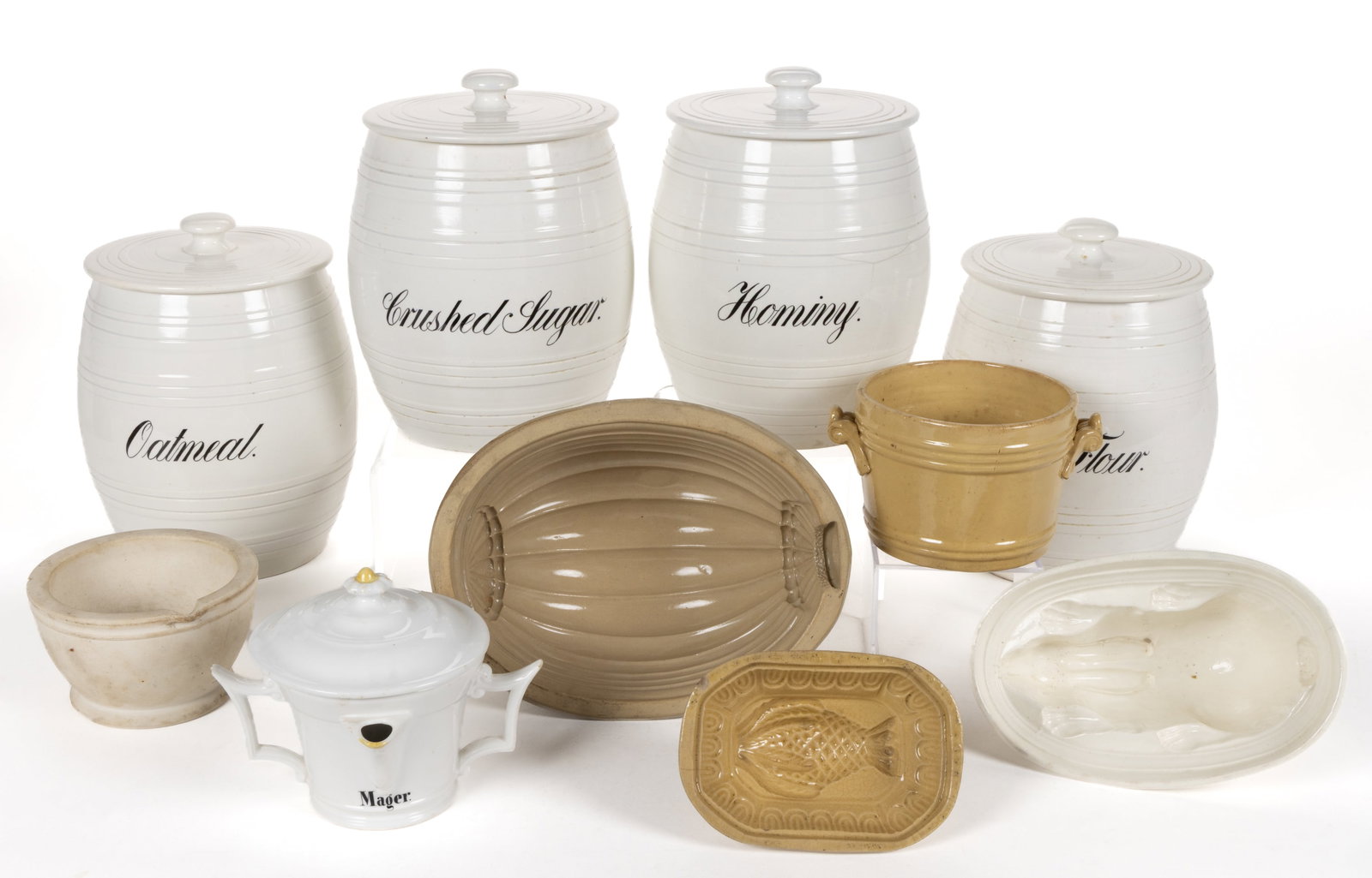 ASSORTED CERAMIC KITCHEN ARTICLES, LOT OF TEN: ASSORTED CERAMIC KITCHEN ARTICLES, LOT OF TEN, comprising a porcelain Wedgwood mortar having impressed "WEDGWOOD / BEST COMPOSITIO[N] to underside, a German covered cream separator having black t