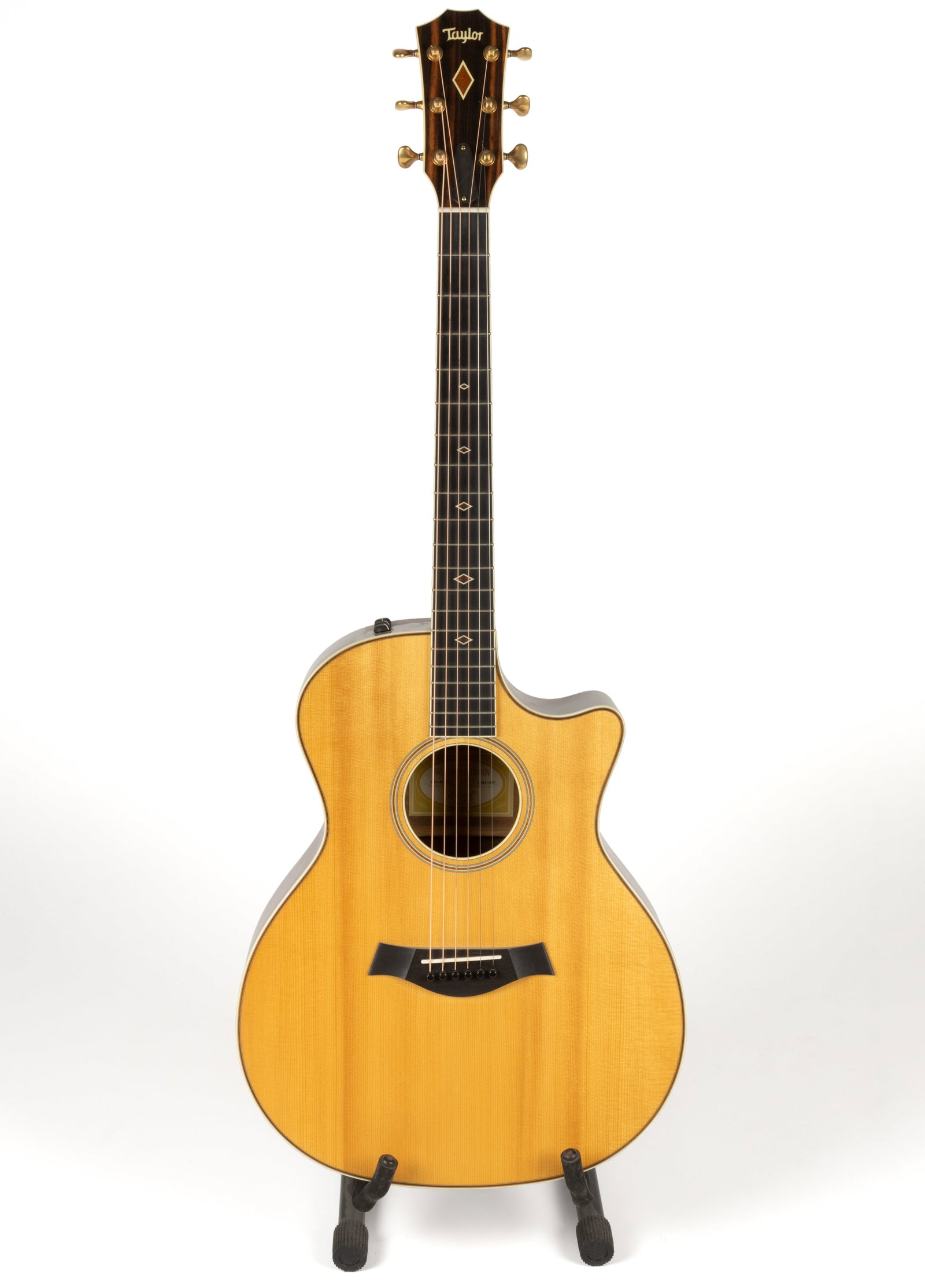 2012 TAYLOR GRAND AUDITORIUM FALL LIMITED EDITION NATURAL ACOUSTIC GUITAR WITH ORIGINAL CASE: 2012 TAYLOR GRAND AUDITORIUM FALL LIMITED EDITION NATURAL ACOUSTIC GUITAR WITH ORIGINAL CASE, serial number 1108212039, six string, spruce top with inlaid rosette, quilted sapele sides and back, ivoro
