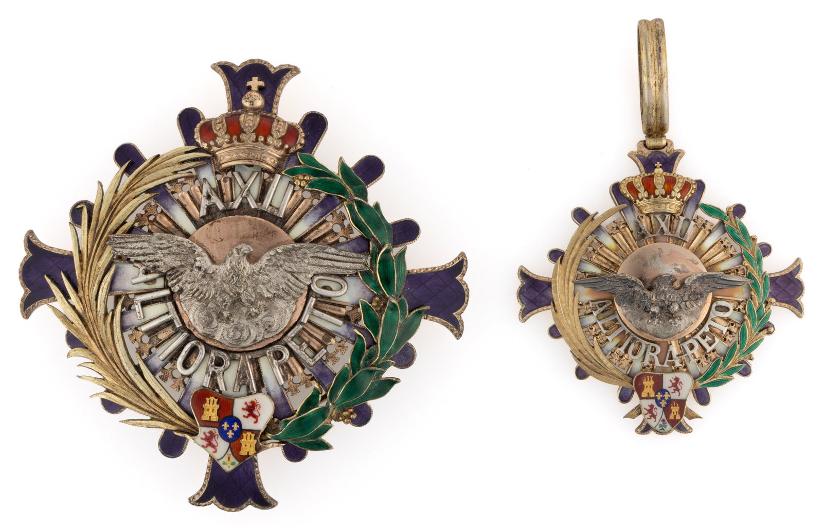 SPAIN "CIVIL ORDER OF ALFONSO XII" BREAST STAR AND BADGE, TWO-PIECE CASED SET: SPAIN "CIVIL ORDER OF ALFONSO XII" BREAST STAR AND BADGE, TWO-PIECE CASED SET, enamel and silver-gilt of unknown fineness, both featuring a central spread-wing eagle lettered "AXII