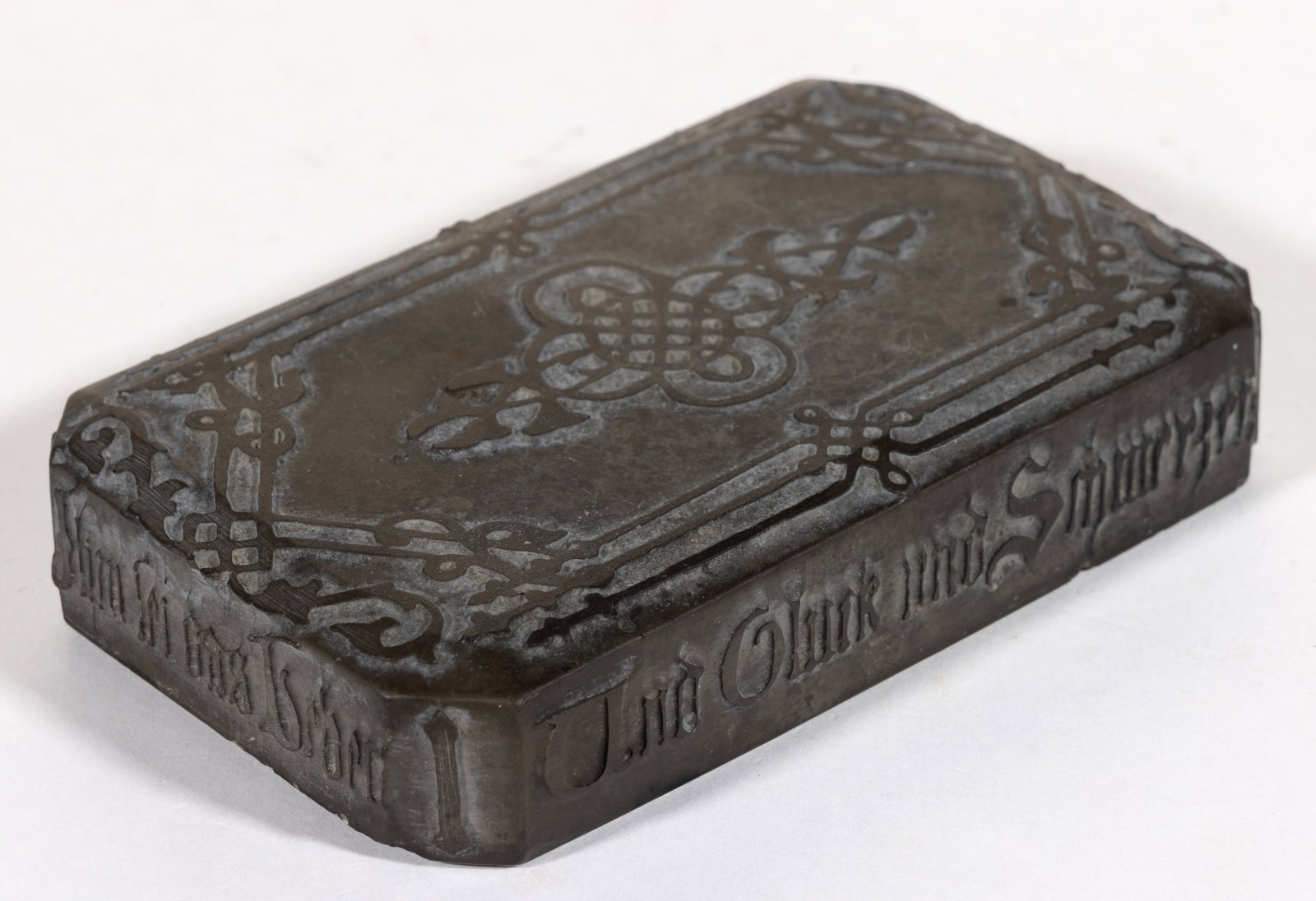 SAN FRANCISCO EARTHQUAKE RELIC / CARVED STONE PAPERWEIGHT (1 of 3)
