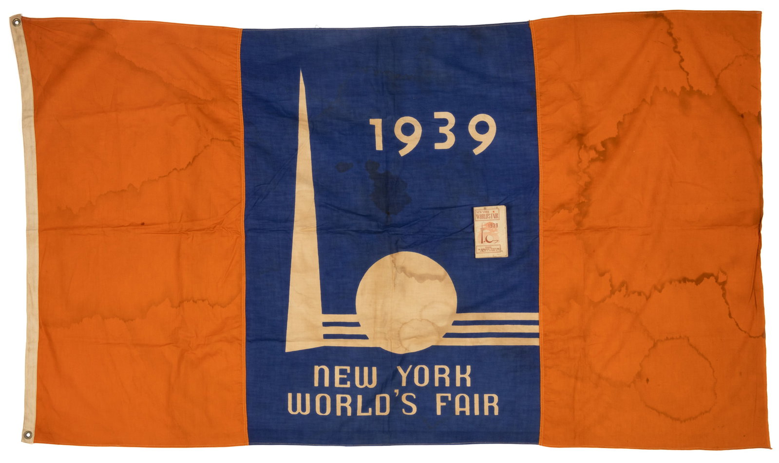 1939 NEW YORK WORLD'S FAIR ARTICLES, LOT OF TWO (1 of 5)