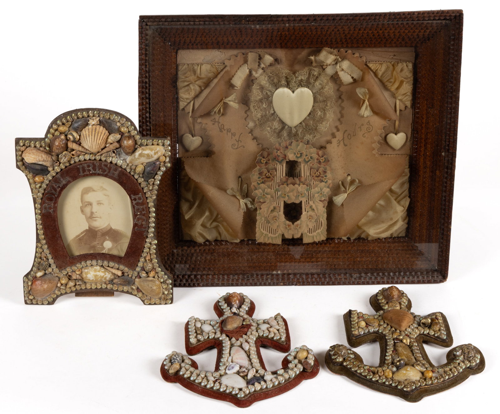 ASSORTED VICTORIAN SHELL ART AND OTHER CRAFTS, LOT OF FOUR: ASSORTED VICTORIAN SHELL ART AND OTHER CRAFTS, LOT OF FOUR, comprising two shell-art decorative anchors, one shell-art picture frame with horseshoe labeled "ROYAL IRISH REGT", inside is a ca