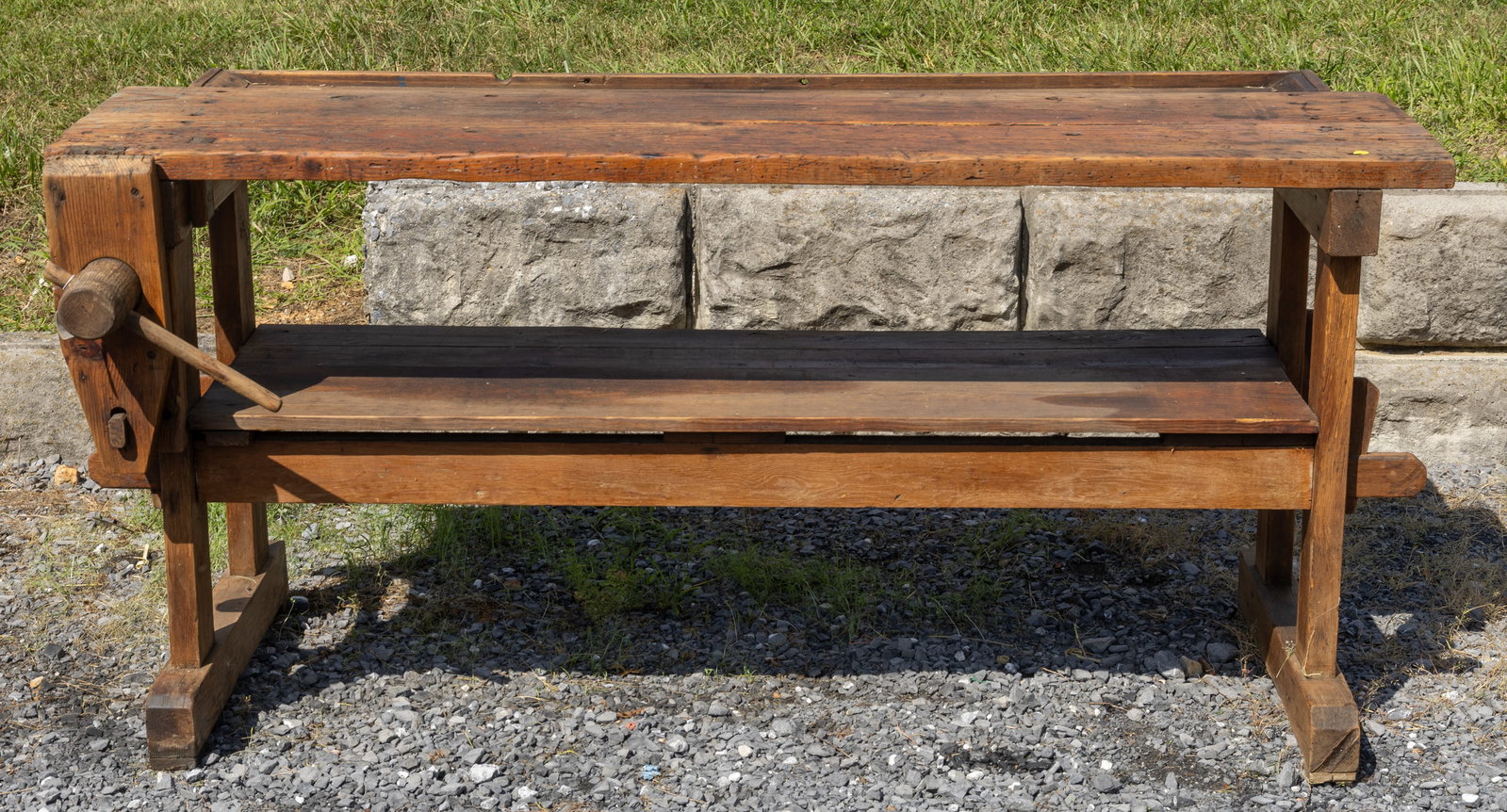 ANTIQUE SOUTHERN YELLOW PINE CARPENTER'S WORK BENCH (1 of 3)