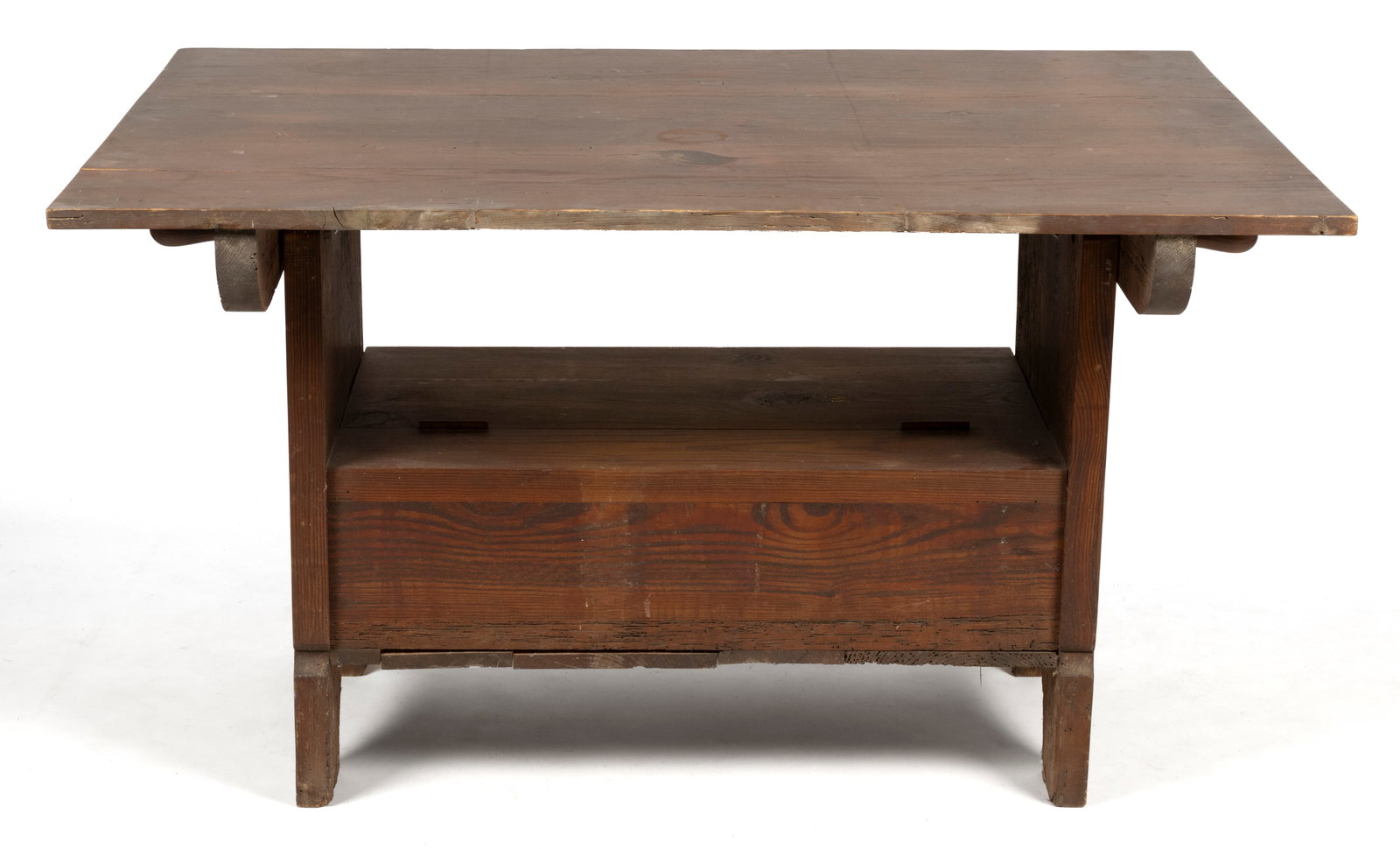 AMERICAN YELLOW PINE HUTCH / CHAIR TABLE: AMERICAN YELLOW PINE HUTCH / CHAIR TABLE, rectangular removable top with battens on the underside which secure to the base with pins, the base with shaped ends and a hinged seat which conceals an