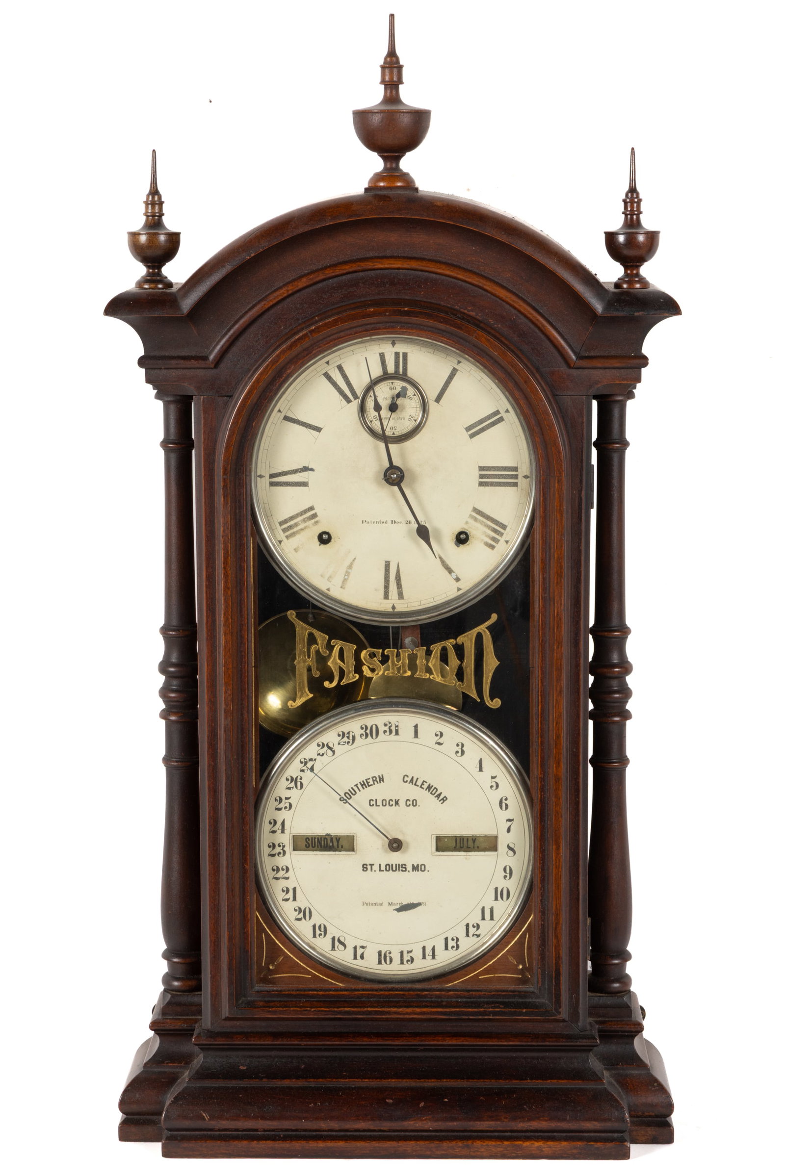 SOUTHERN CALENDAR CLOCK CO. FASHION SHELF CLOCK (1 of 3)