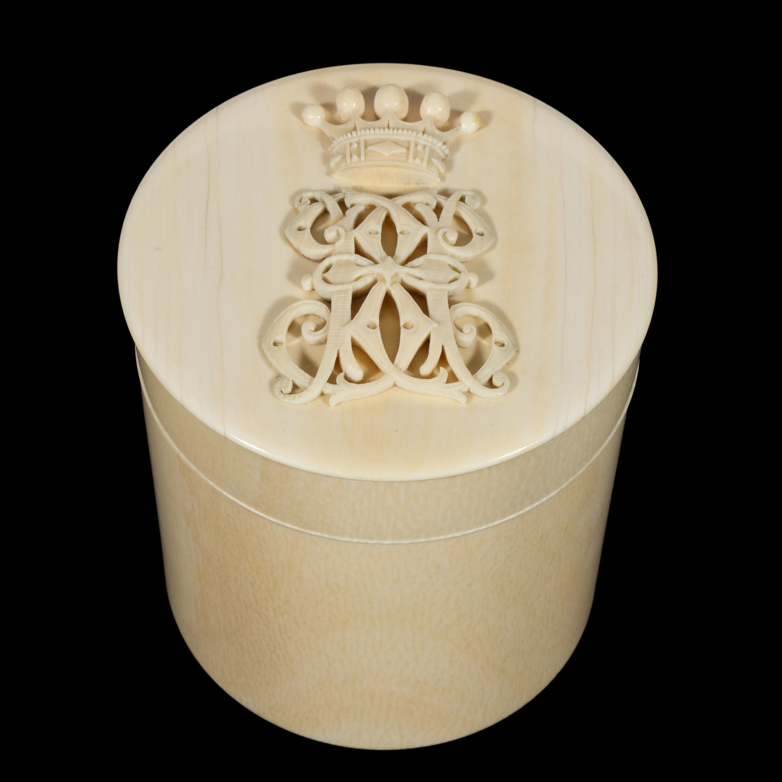 CONTINENTAL CARVED BONE TEA CADDY (1 of 2)