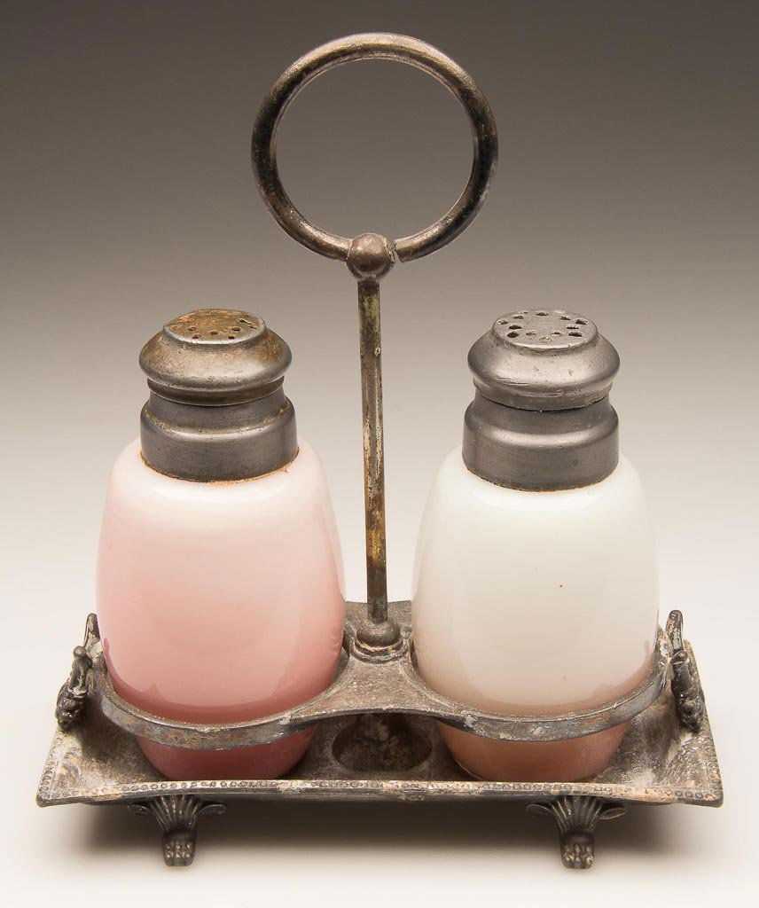 Barrel Blushing Pair Of Salt And Pepper Shakers