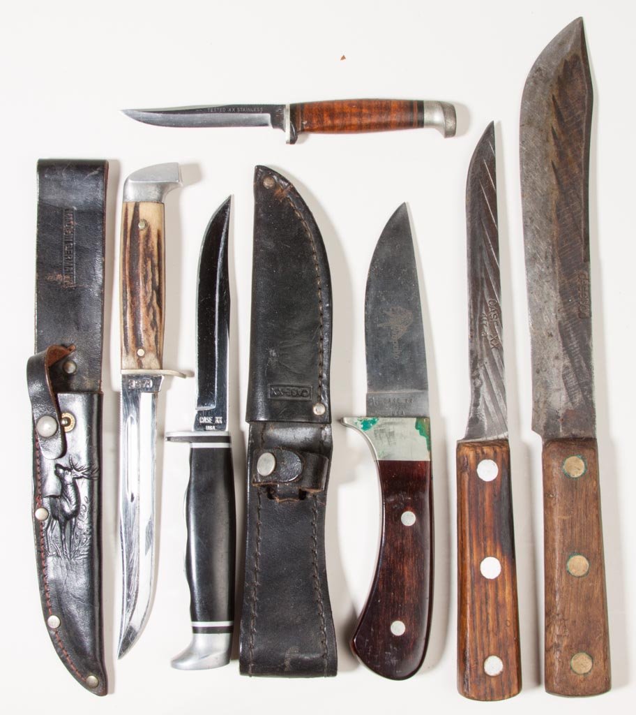 CASE HUNTING AND KITCHEN KNIVES, LOT OF SIX: CASE HUNTING AND KITCHEN KNIVES, LOT OF SIX, fixed blades comprising a wood handle No. R503 Arapaho dated for 1985, a stag handle example, leather handle example, and a synthetic with tang marked "2FI