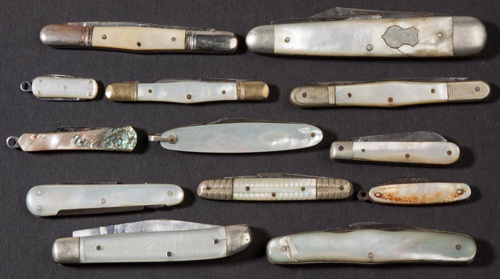 VARIOUS MOTHER-OF-PEARL HANDLE POCKET KNIVES, LOT OF 13: VARIOUS MOTHER-OF-PEARL HANDLE POCKET KNIVES, LOT OF 13, various maker's including A. C's Sup. Cutlery, Kemp Floraworks, J. S. Hollar & Co., Nelson, and Valley Forge Cutlery, and one abalone example w