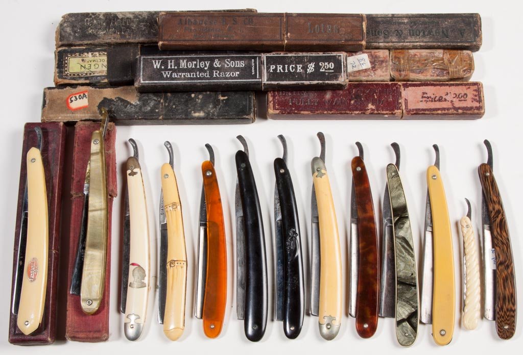 ASSORTED STRAIGHT RAZORS, LOT OF 13: ASSORTED STRAIGHT RAZORS, LOT OF 13, German and American makers including Case Brothers, several with embossed or inlaid handle, original and non-original boxes. Late 19th/first quarter 20th century. 