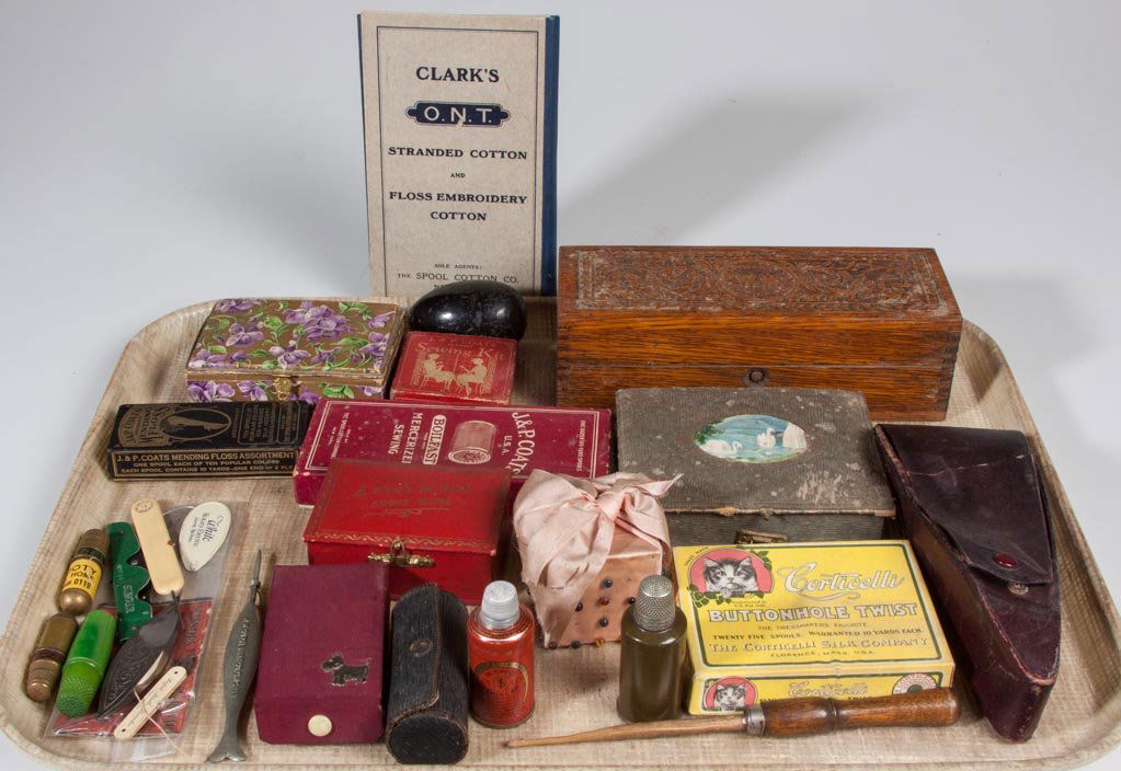 ASSORTED VINTAGE SEWING ARTICLES: ASSORTED VINTAGE SEWING ARTICLES, uncounted lot, including an oak Wheeler & Wilson Sewing Machines box with attachments, various sewing kits, etc. 19th and 20th century. Oak box 3 1/4" x 8 1/2". Prove
