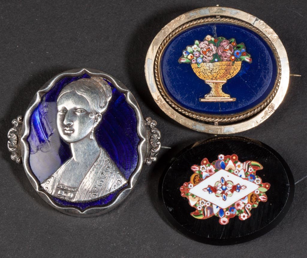 ASSORTED ANTIQUE LADY'S BROACHES, LOT OF THREE: ASSORTED ANTIQUE LADY'S BROACHES, LOT OF THREE, comprising two micromosaic examples, one with tin-type image in reverse, and a silver (unknown fineness) and enamel example with a lady's bust lettered 