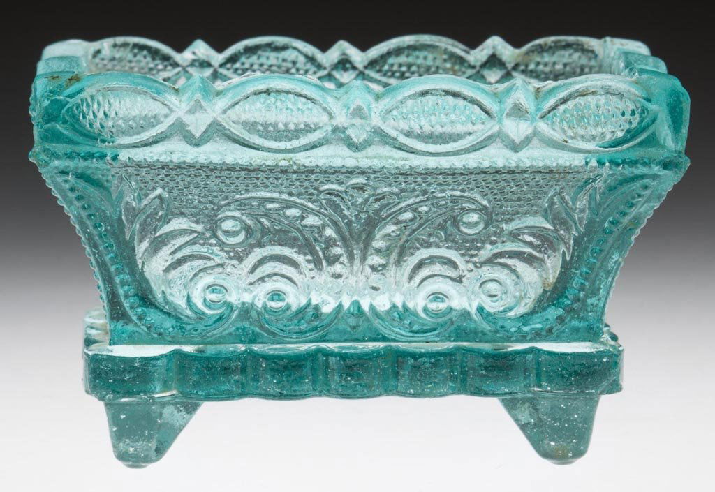 MV-1 MOUNT VERNON PRESSED OPEN SALT: MV-1 MOUNT VERNON PRESSED OPEN SALT, aquamarine, scallop and point rim. Scarce. Probably Mount Vernon or Saratoga Glass Co. 1835-1850. 1 3/4" H, 2 1/8" x 2 7/8". Literature: Neal, p. 132. Provenance: