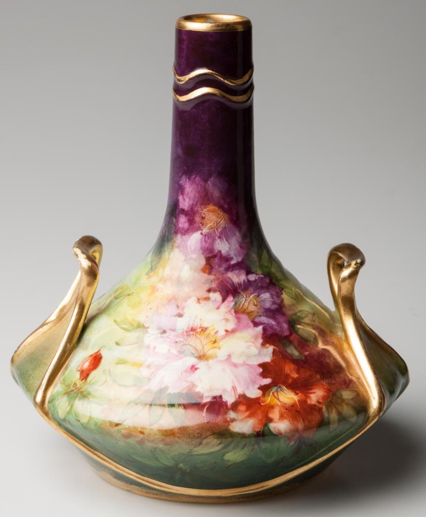 GERMAN POTTERY FRANZ ANTON MEHLEM, ROYAL BONN FACTORY A: GERMAN POTTERY FRANZ ANTON MEHLEM, ROYAL BONN FACTORY ART NOUVEAU SQUAT VASE WITH LOW SPREADING WAIST AND TWO STYLIZED HANDLES, the cylindrical neck gently stepped into the spreading low body, two sty