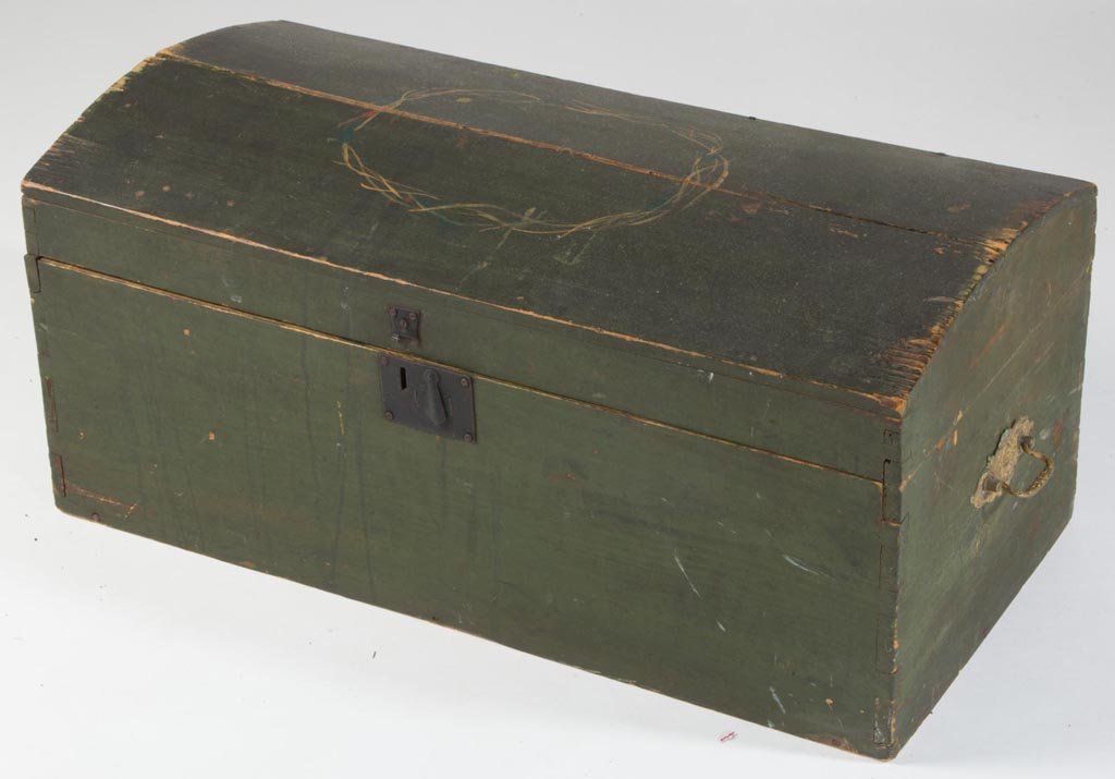 AMERICAN PAINTED PINE DOME-TOP CHEST: AMERICAN PAINTED PINE DOME-TOP CHEST, dovetailed construction, original iron butt hinges and lock. Original dry green-painted surface with simple decoration on top. Mid 19th century. 12 1/2" H, 13 1/2