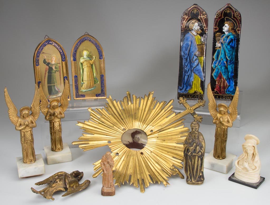 AMERICAN AND / OR EUROPEAN GROUP OF RELIGIOUS ITEMS,: AMERICAN AND / OR EUROPEAN GROUP OF RELIGIOUS ITEMS, LOT OF TWELVE, including three small statues of angels on marble bases, and a carved bust figure of Mary. 19th/20th century. 3 1/2" HOA (smallest)