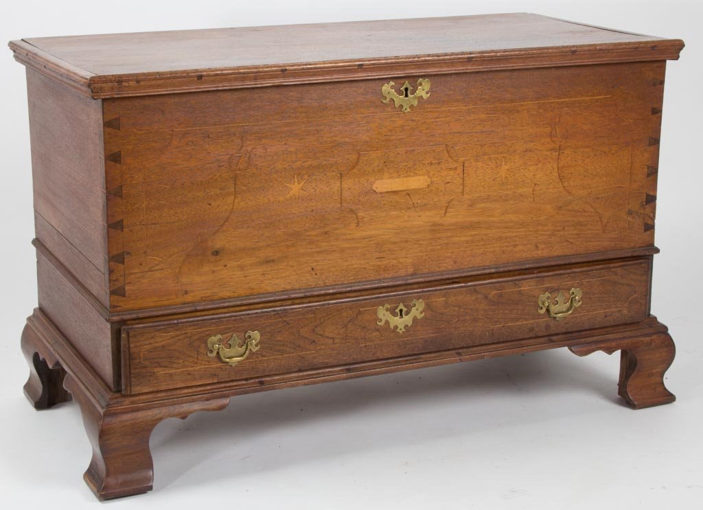 SOUTHERN CHIPPENDALE INLAID WALNUT DIMINUTIVE BLANKET: SOUTHERN CHIPPENDALE INLAID WALNUT DIMINUTIVE BLANKET CHEST, hinged lid with applied moldings, above a dovetailed case and lower full-length lip-molded drawer divided into three compartments, raised o