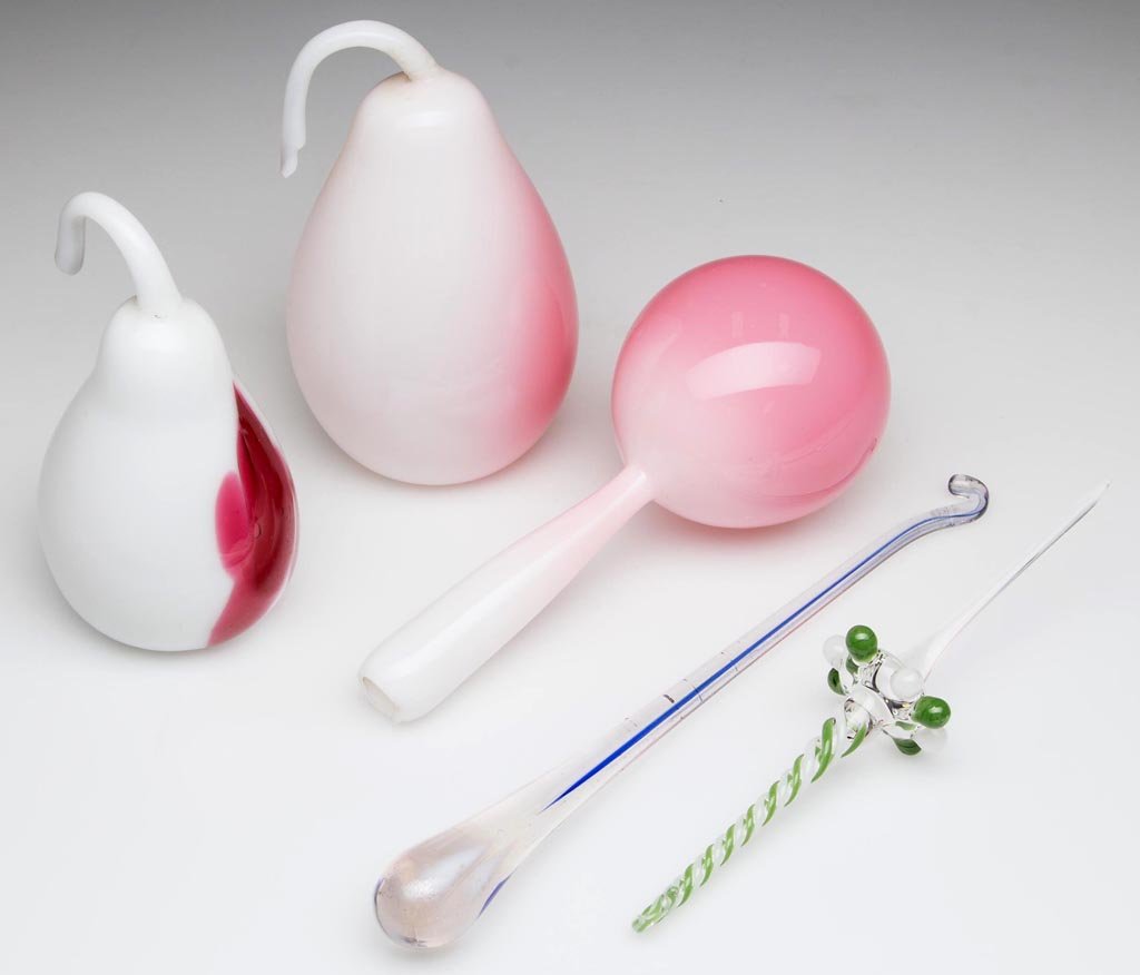 ASSORTED FREE-BLOWN GLASS WHIMSIES, LOT OF FIVE: ASSORTED FREE-BLOWN GLASS WHIMSIES, LOT OF FIVE, including a Peachblow pear with long stem and a sock darner/darning ball, each with glossy finish and rough pontil mark, and a similar opal pear with r