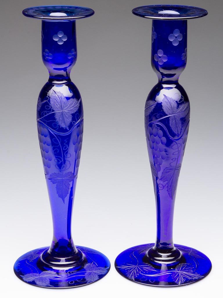 PAIRPOINT "VINTAGE" ENGRAVED PAIR OF CANDLESTICKS: PAIRPOINT "VINTAGE" ENGRAVED PAIR OF CANDLESTICKS, deep cobalt blue, shape 1600 with hollow stems, each with No. 192 engraving and polished pontil mark. Pairpoint Corporation, New Bedford, MA. Circa 1