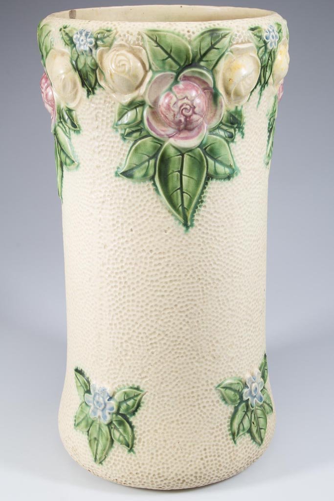 ROSEVILLE ROZANE-LINE ART POTTERY UMBRELLA STAND: ROSEVILLE ROZANE-LINE ART POTTERY UMBRELLA STAND, cream honeycomb pattern ground with pastel polychrome decoration, unmarked. Circa 1917. 18 1/2" H, 9 1/4" D rim. Provenance: From the collection of Ga
