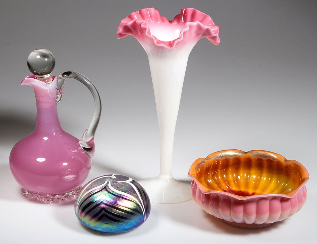 ASSORTED ART GLASS ARTICLES, LOT OF FOUR: ASSORTED ART GLASS ARTICLES, LOT OF FOUR, comprising a cased Murano cruet, a Pairpoint Peach Blow vase, an unsigned paperweight, and a New Martinsville Muranese bowl. 20th century. 7 7/8" HOA. Provena