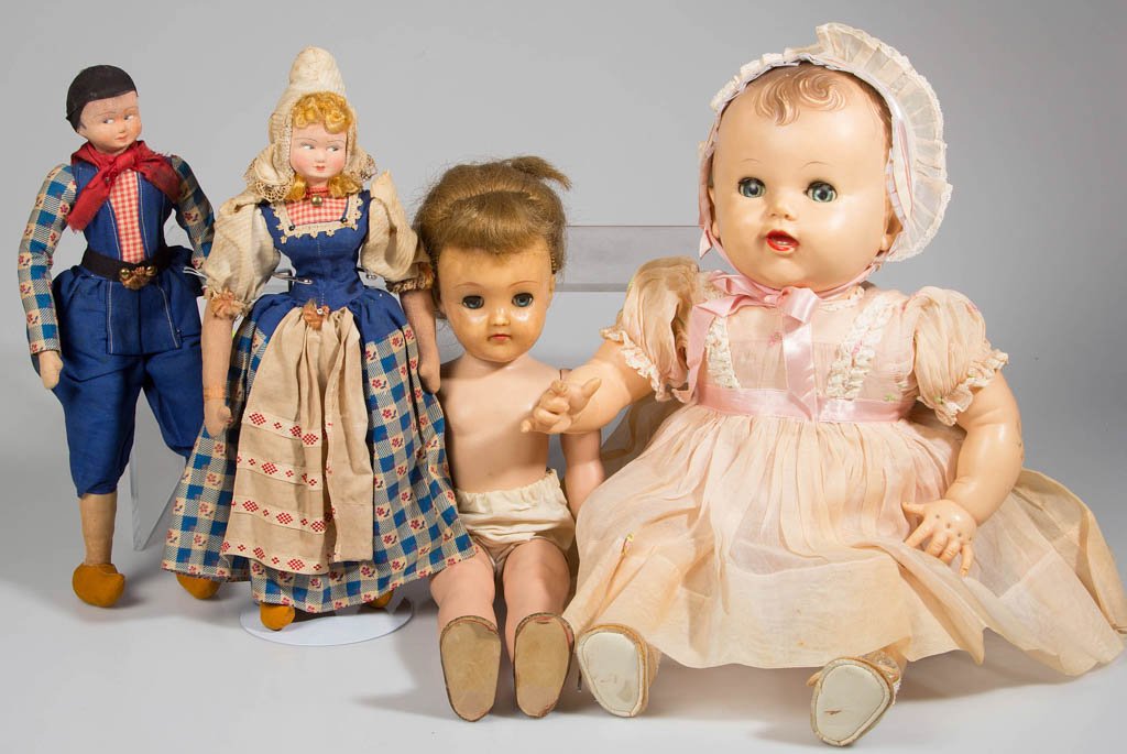 ASSORTED CLOTH, COMPOSITION AND VINYL DOLLS, LOT OF: ASSORTED CLOTH, COMPOSITION AND VINYL DOLLS, LOT OF FOUR, including a large vinyl Effanbee example with blue sleepy eyes. 20th century. 14" to 22" H. Provenance: Collection of Gloria Mayo, Albemarle C