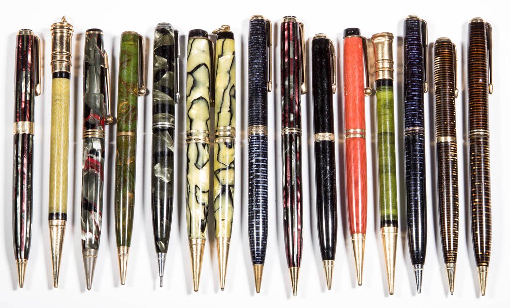 VINTAGE PARKER MECHANICAL PENCILS, LOT OF 15: VINTAGE PARKER MECHANICAL PENCILS, LOT OF 15, including Duofold and Parkerette examples. First half 20th century. 4 1/2" to 5" L. Provenance: From a Pittsburgh, PA area private collection.