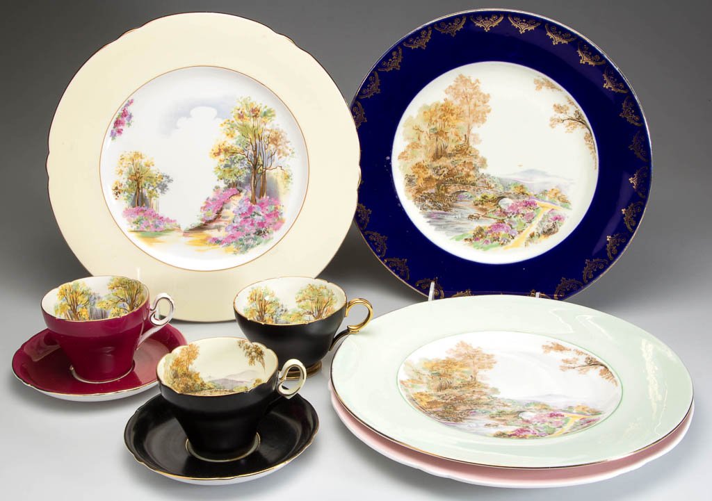 ENGLISH SHELLEY CHINA TABLE ARTICLES, LOT OF EIGHT: ENGLISH SHELLEY CHINA TABLE ARTICLES, LOT OF EIGHT, polychrome, with printed decoration, some with gilt decoration, including a "Heather" pattern plate with deep blue glaze border with gilt decoration