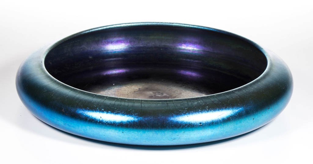 STEUBEN AURENE BOWL: STEUBEN AURENE BOWL, blue iridescent, shape 2586, polished pontil mark, signed "Aurene 2586." Steuben Glass Works. First quarter 20th century. 10" D. Provenance: From a Virginia private collector.