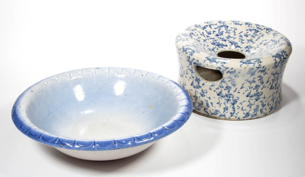 AMERICAN SALT-GLAZED SPONGEWARE SPITTOON: AMERICAN SALT-GLAZED SPONGEWARE SPITTOON, a large example with vertical sponged bands. Together with a blue-and-white salt-glazed bowl. Two pieces total. Late 19th/early 20th century. Spittoon 5 1/2" 