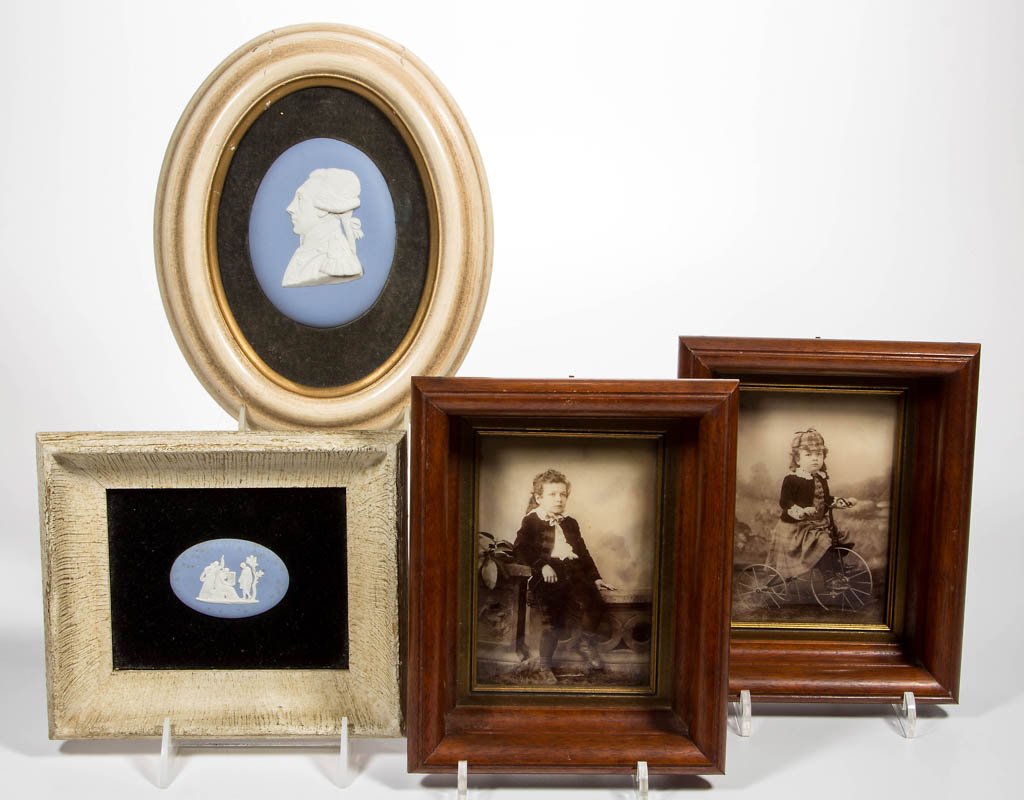 ASSORTED DECORATIVE ACCESSORIES, LOT OF FOUR: ASSORTED DECORATIVE ACCESSORIES, LOT OF FOUR, comprising a pair of diminutive Victorian molded deep walnut frames with images of children, and two jasperware plaques, possibly Wedgwood, in modern fram