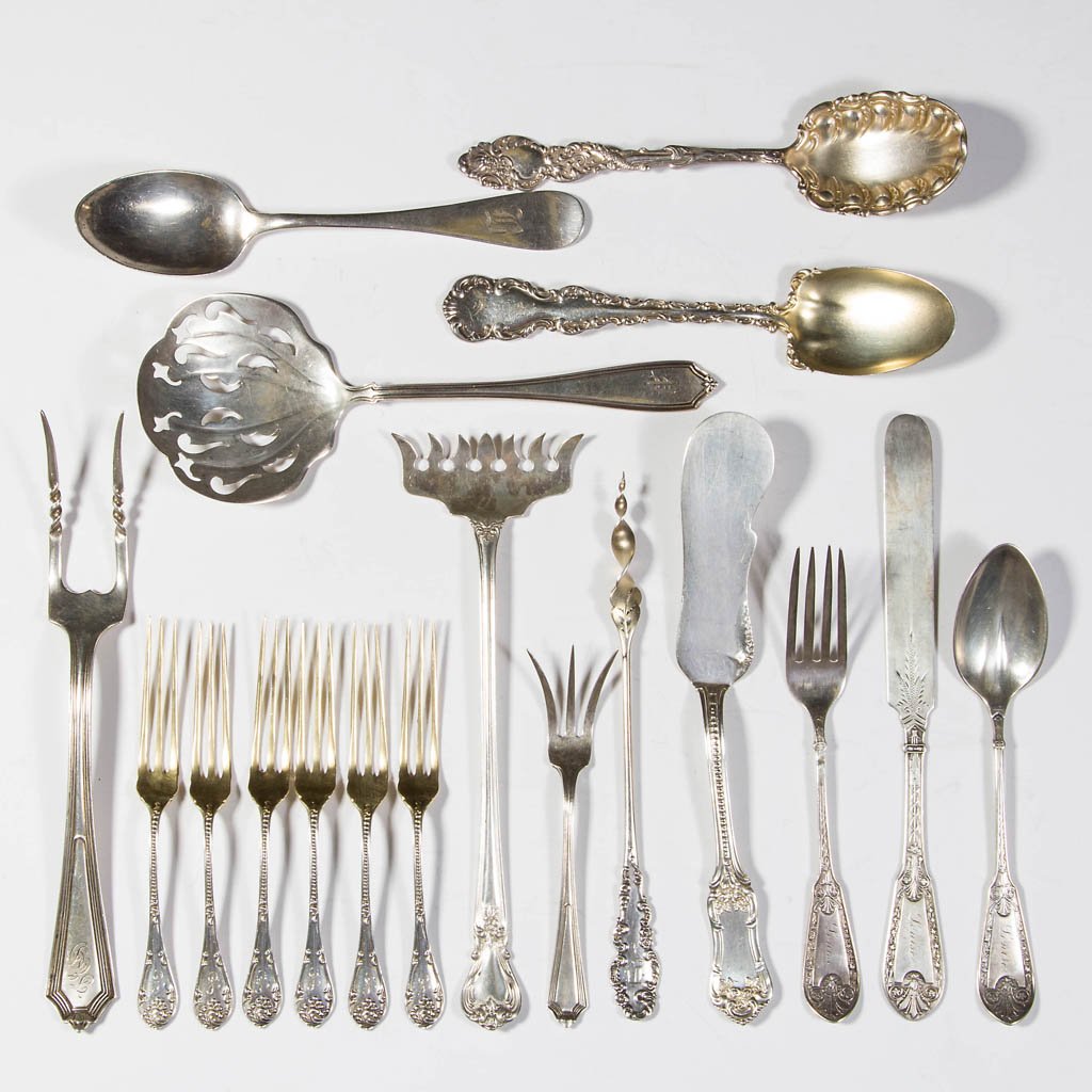 ASSORTED AMERICAN STERLING SILVER FLATWARE SERVING: ASSORTED AMERICAN STERLING SILVER FLATWARE SERVING ARTICLES, LOT OF 18, including six 4 5/8" Towle "Rustic" pattern strawberry forks, one 6 7/8" Gorham "Plymouth" potato fork, and one 4 1/4" Gorham "P